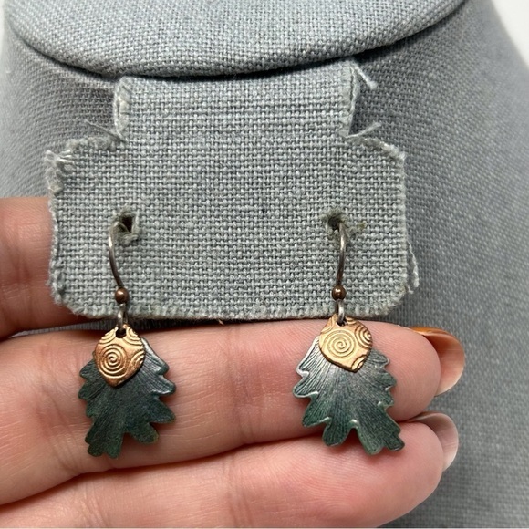 Abstract Green Leaf Dangle Earrings Textured Swirl with 925 Sterling Silver Hook - Picture 4 of 8